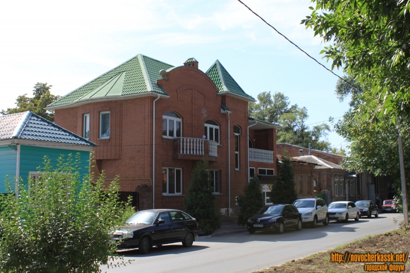 Новочеркасск: Улица Дубовского, 25А