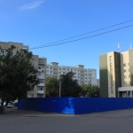 Строительство рядом с ТЦ «Поиск», проспект Баклановский/Ященко