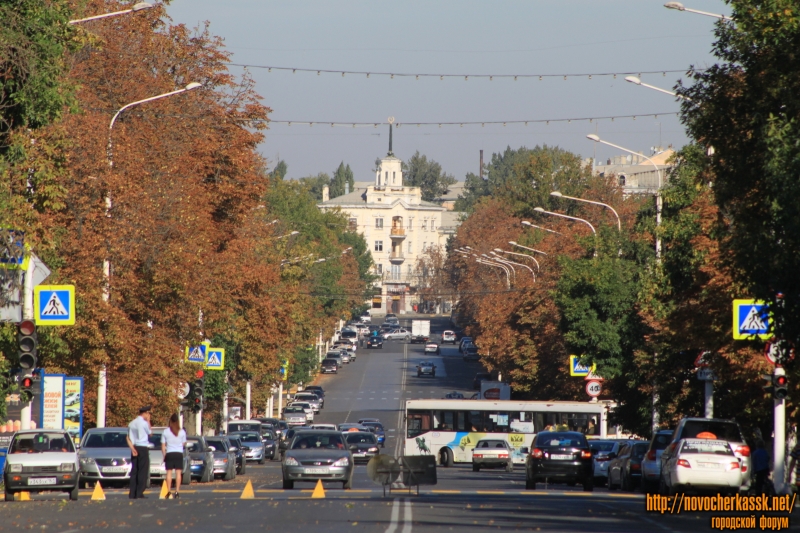Новочеркасск: Осенняя Московская улица