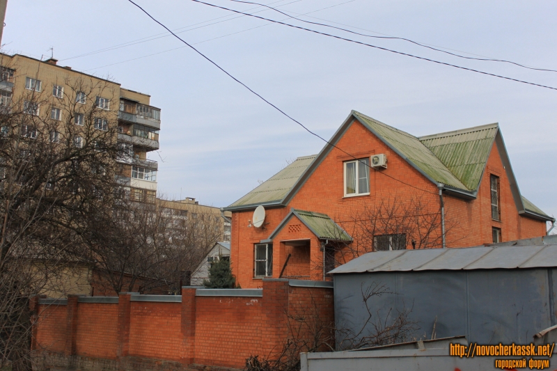 Новочеркасск: Артиллерийский переулок, 20