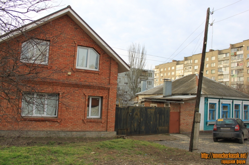 Новочеркасск: Переулок Артиллерийский, 21, 23
