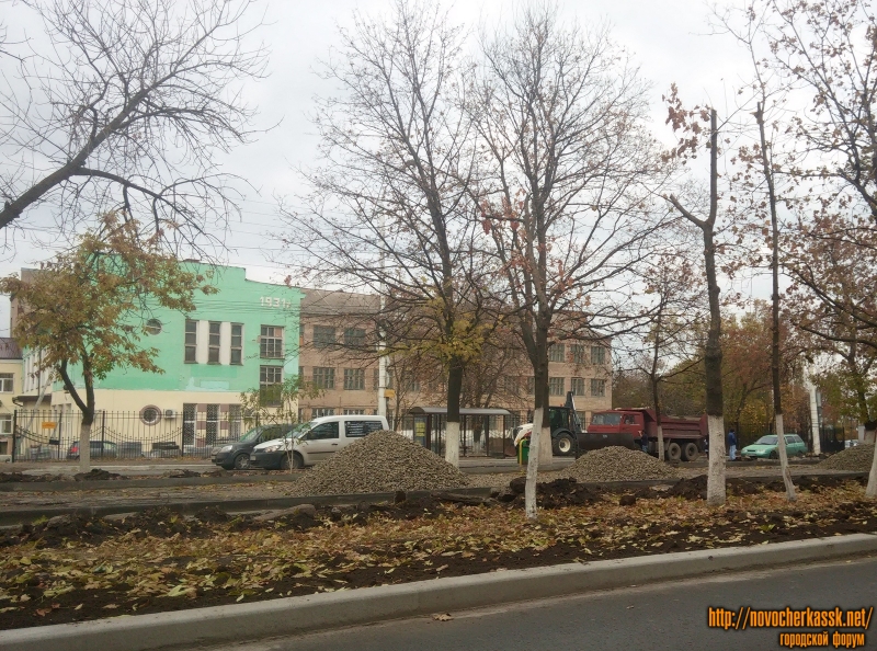 Новочеркасск: Реконструкция аллеи на Баклановском