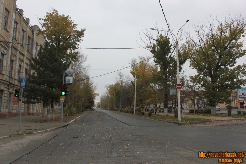 Новочеркасск: Платовский проспект. Вид с ул. Орджоникидзе