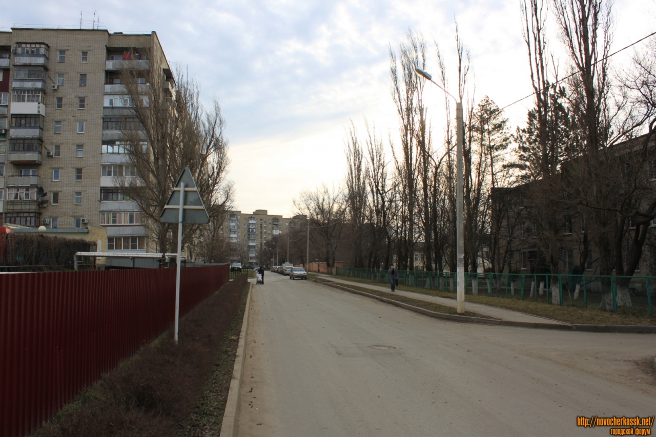 Новочеркасск: Переулок Юннатов. Вид в сторону Первомайской