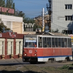 Трамвай на улице 26 Бакинских комиссаров