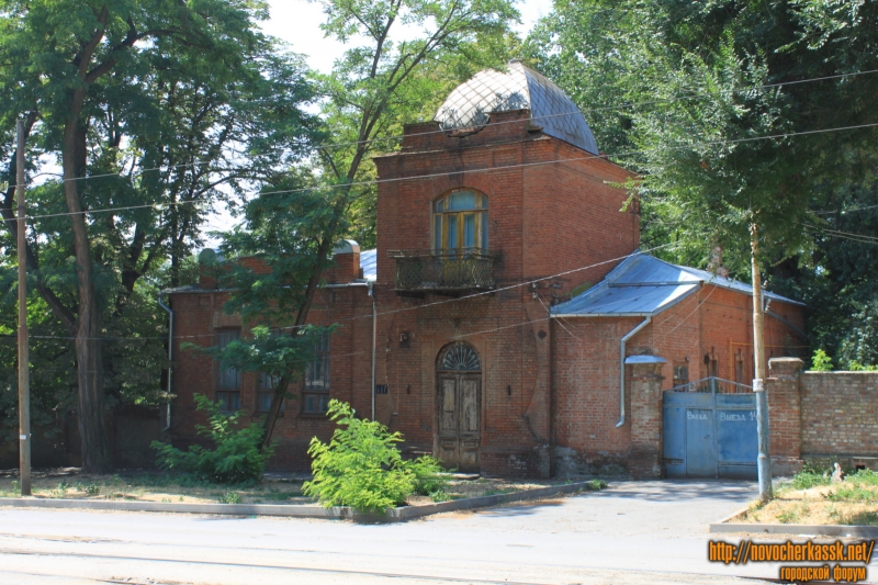 Новочеркасск: Улица Богдана Хмельницкого, 147