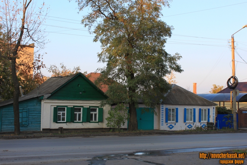 Новочеркасск: Улица Буденновская, 126, 124