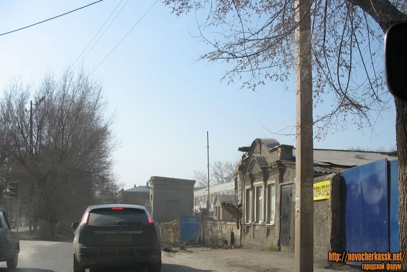 Новочеркасск: Угол Дубовского и Пушкинской