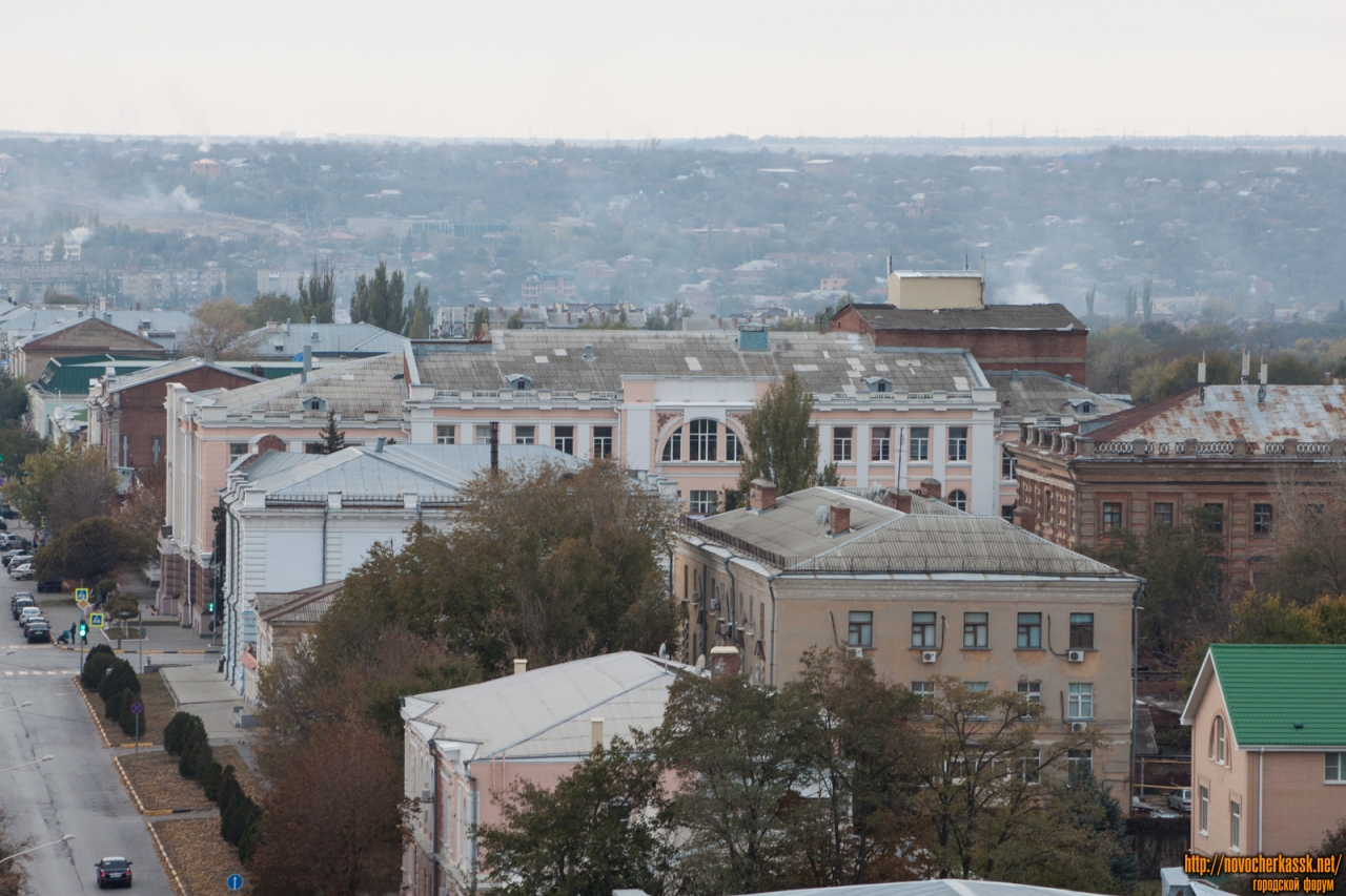 Новочеркасск: Вид на театр с собора