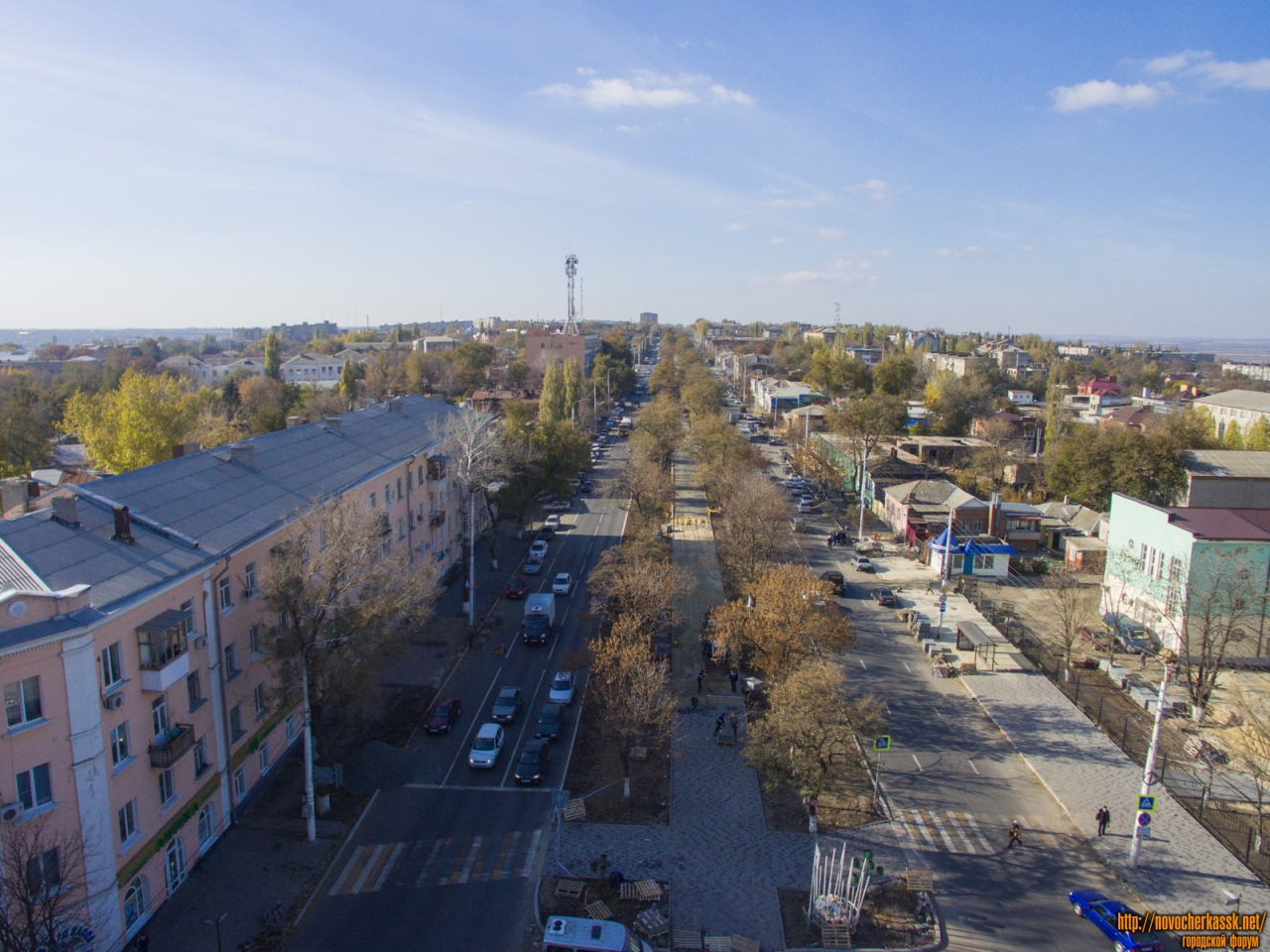 Авито города новочеркасска. Баклановский Новочеркасск. Города Новочеркасск проспект Баклановский. Троицкая площадь в Новочеркасске проспект Баклановский 2015. Платовский сквер Новочеркасск.