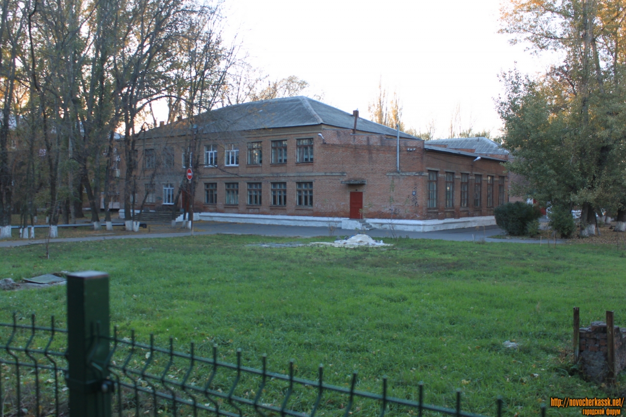 Новочеркасск: Школа №24, Хотунок