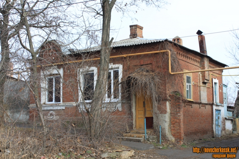 Новочеркасск: Улица Урицкого, 2