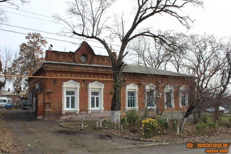Новочеркасск: Улица Урицкого, 2