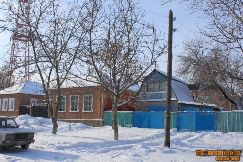 Новочеркасск: Улица Ларина, 19