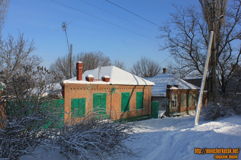Новочеркасск: Улица Щорса, 144, 142