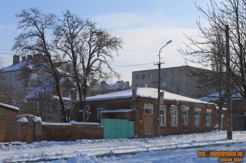 Новочеркасск: Улица Крылова, 30