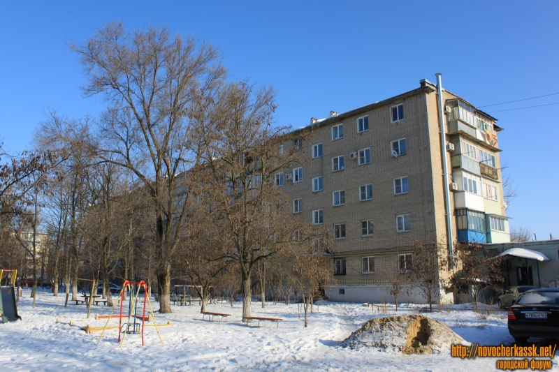 Новочеркасск: Улица Магистральная, 20. Вид со двора