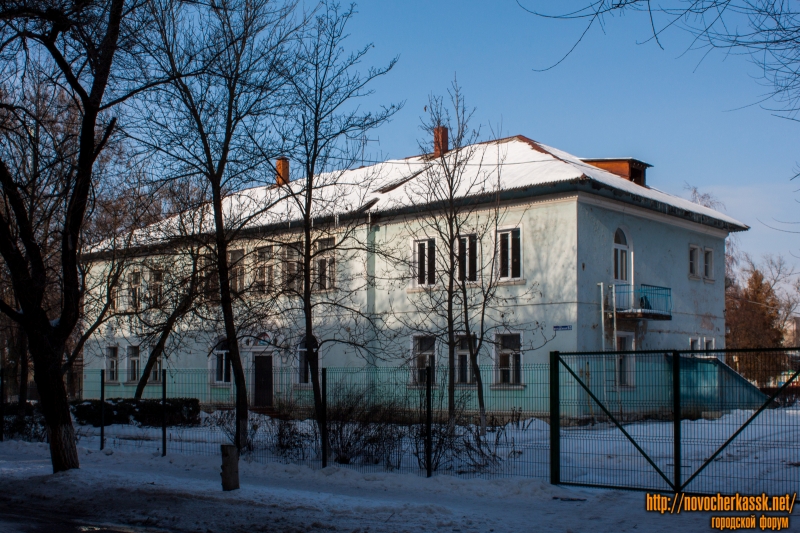 Новочеркасск: Улица Молодежная, 63. Детский сад №19