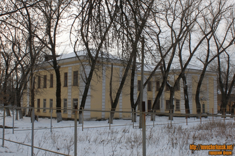 Новочеркасск: Улица Мацоты, 45. Вид со двора