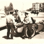 Милиционеры на улице 26 Бакинских комиссаров