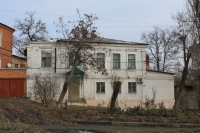 Проспект Ермака, 38