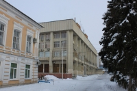 Здание администрации со стороны улицы Дворцовой