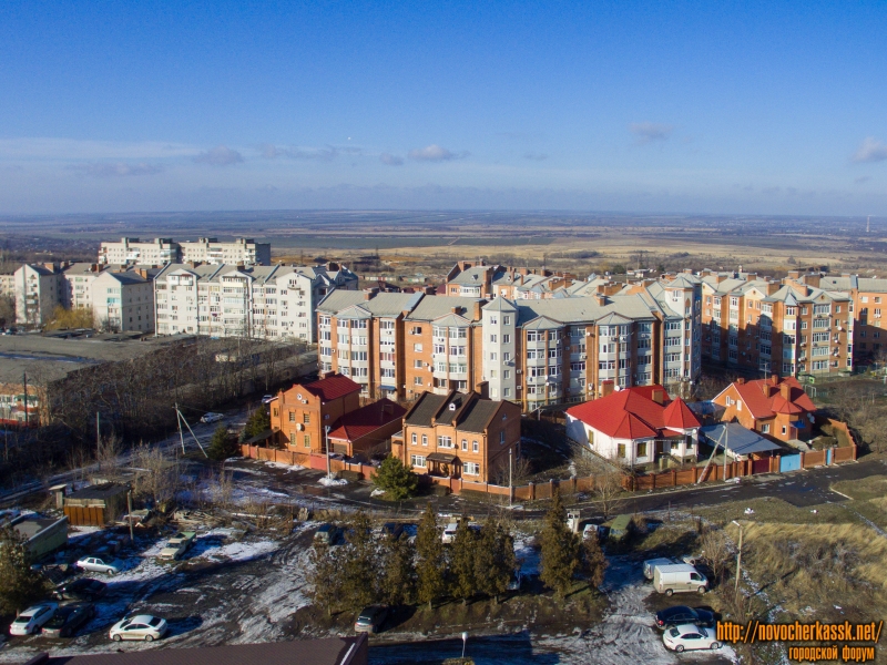 Новочеркасск: Дома по проспекту Баклановскому и переулкам Цимлянскому и Славянскому