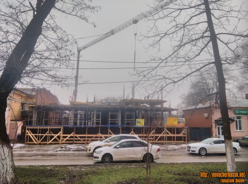 Новочеркасск: Строительство многоэтажного дома на проспекте Ермака