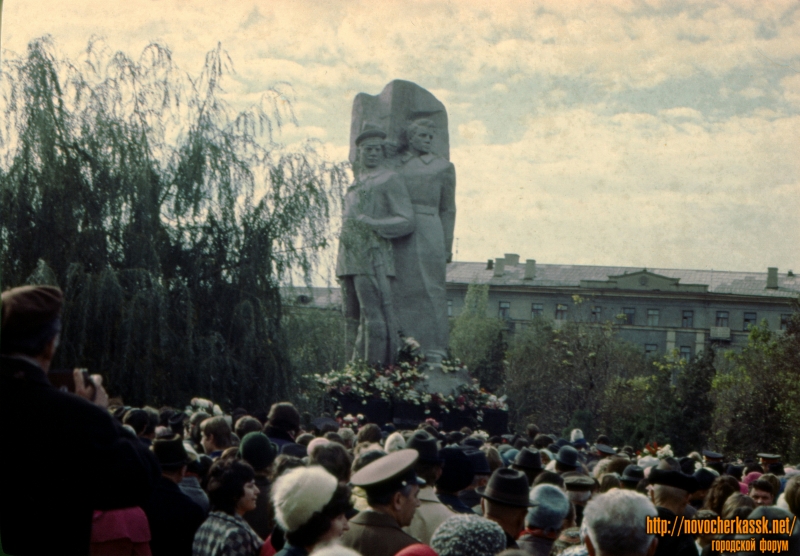 Новочеркасск: Открытие памятника на площади Троицкой