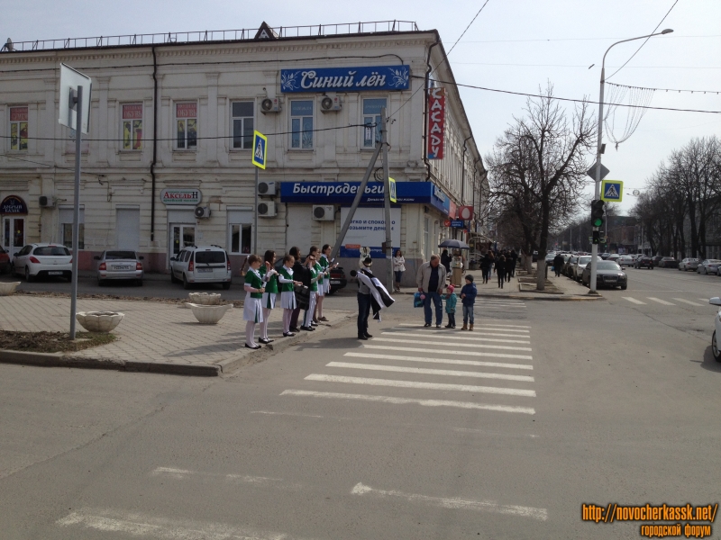 Новочеркасск: Угол Комитетской и Московской