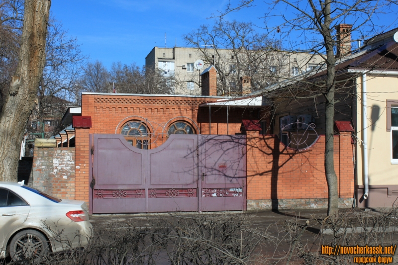 Новочеркасск: Улица Просвещения, 128