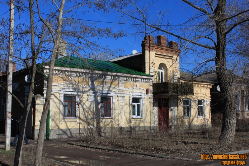 Новочеркасск: Улица Просвещения, 104