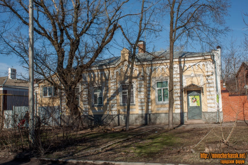 Новочеркасск: Улица Просвещения, 100