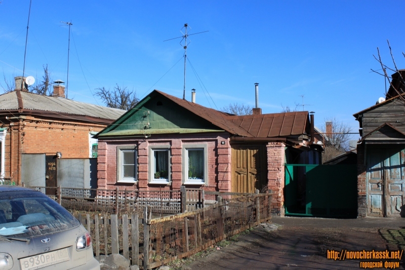 Новочеркасск: Улица Шумакова, 18