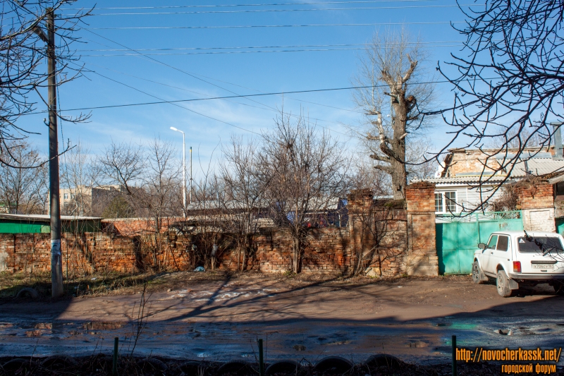 Новочеркасск: Улица Школьная