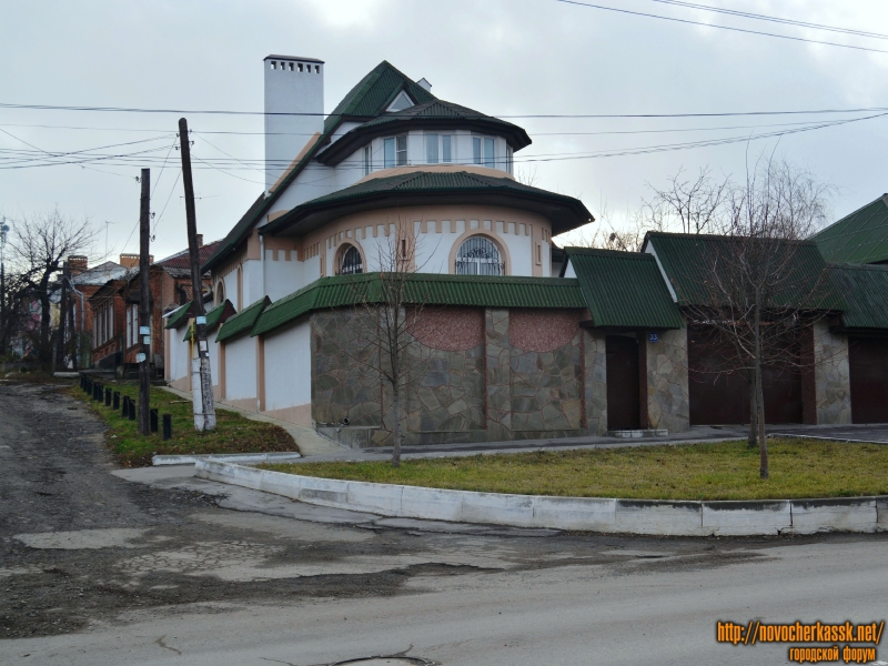 Новочеркасск: Дом по ул. Будёновской 33