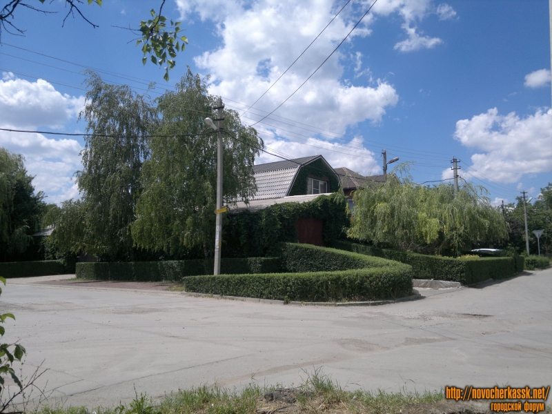 Новочеркасск: Дом по ул. 8 марта 123 в