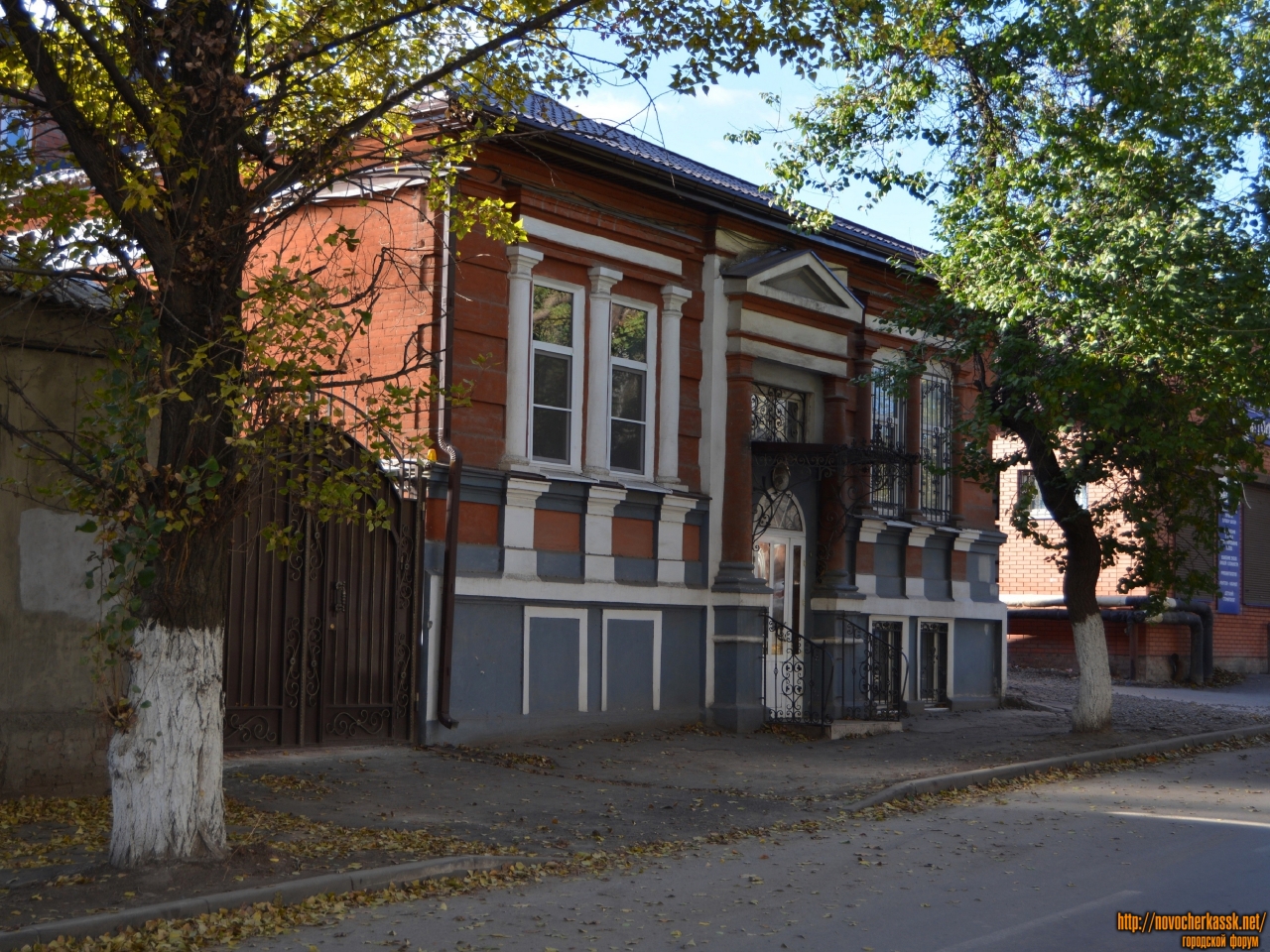 Новочеркасск: Дом по ул. Пушкинской 117