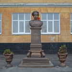 Памятник Козьме Фирсовичу Крючкову