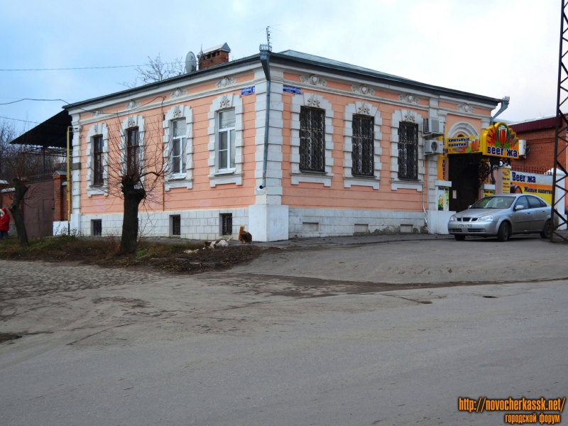 Новочеркасск: Дом по ул. Михайловской 119