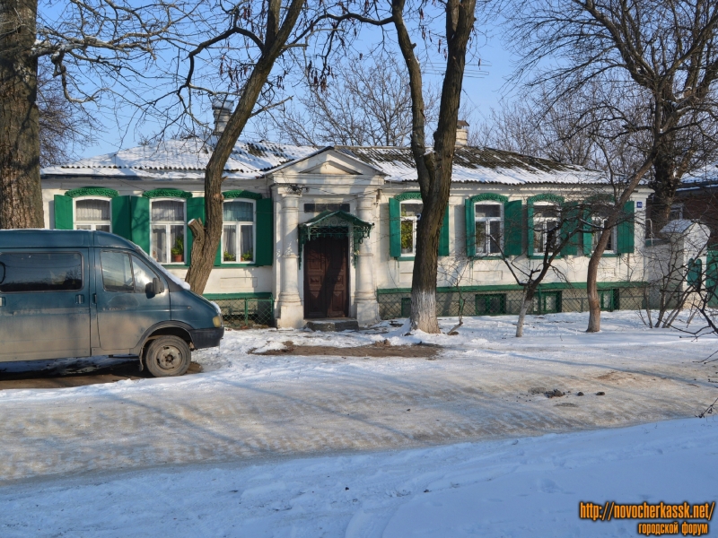 Новочеркасск: Дом по ул. Грекова 60