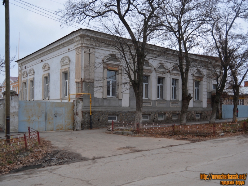 Новочеркасск: Дом по ул. Богдана Хмельницкого 39