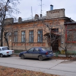 Дом по ул. Александровской 100