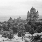 Вид с кургана в Александровском саду на храм Александра Невского