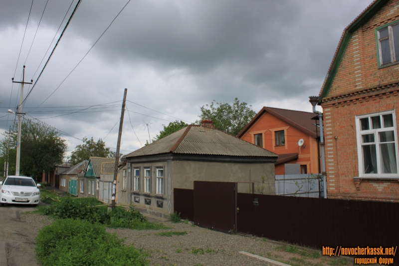 Новочеркасск: Улица Щорса, 186, 188, 190