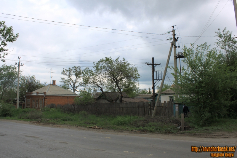 Новочеркасск: Угол Щорса и 26 Бакинских комиссаров