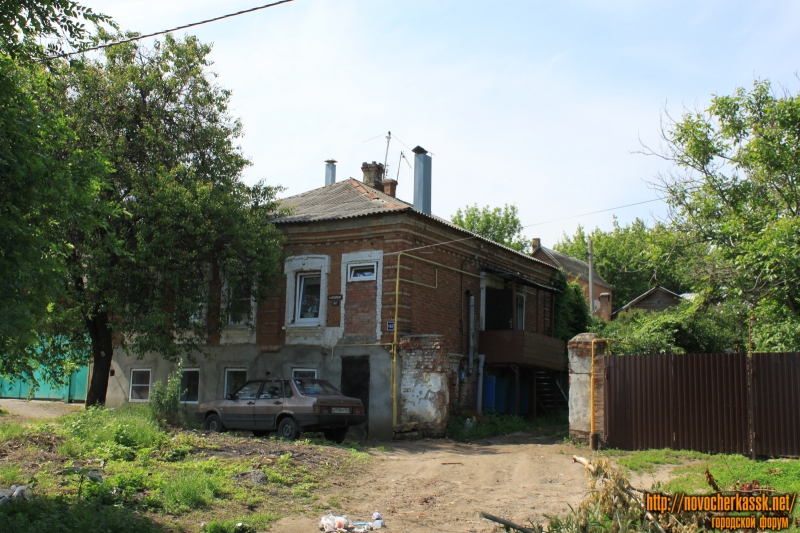 Новочеркасск: Улица Октябрьская, 167