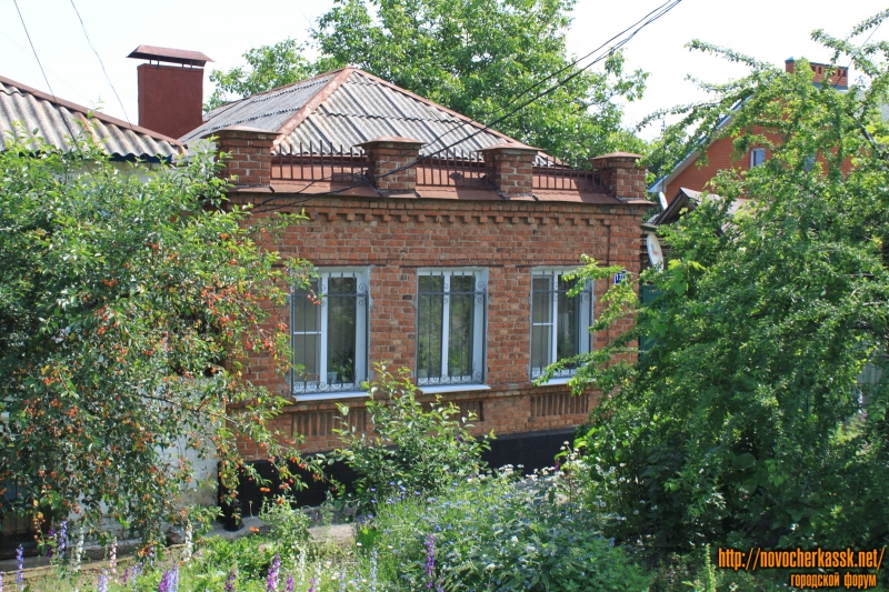 Новочеркасск: Улица Октябрьская, 170
