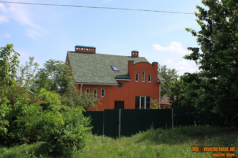 Новочеркасск: Улица Октябрьская, 166