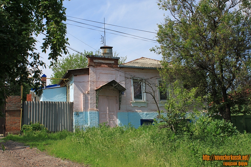 Новочеркасск: Улица Октябрьская, 101